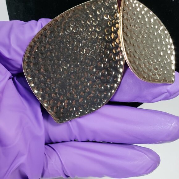 Gold Hammered Teardrop Jewelry Set | Elegant Pendant Necklace & Dangle Earrings - Picture 11 of 11